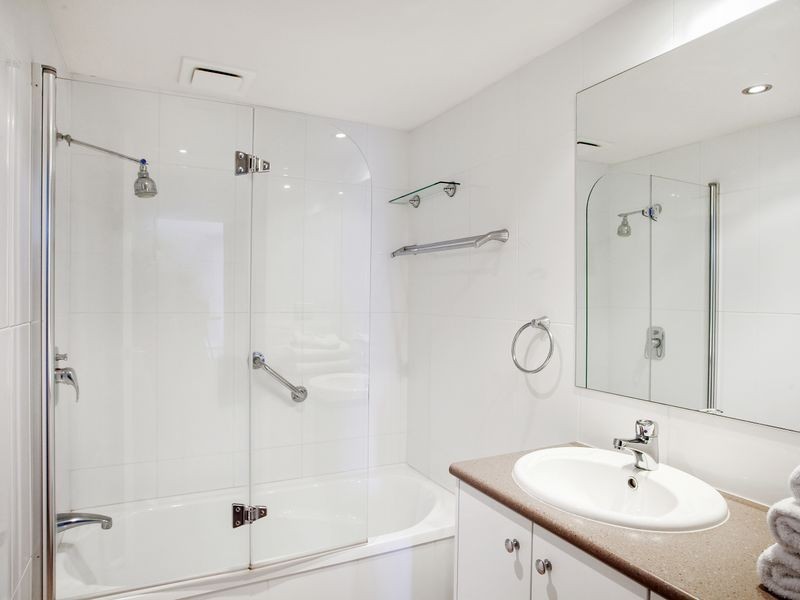 9B/828 Pacific Parade, Currumbin QLD 4223