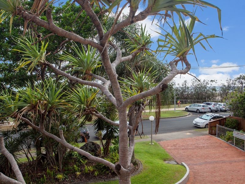 4/134 Pacific Parade, Bilinga QLD 4225