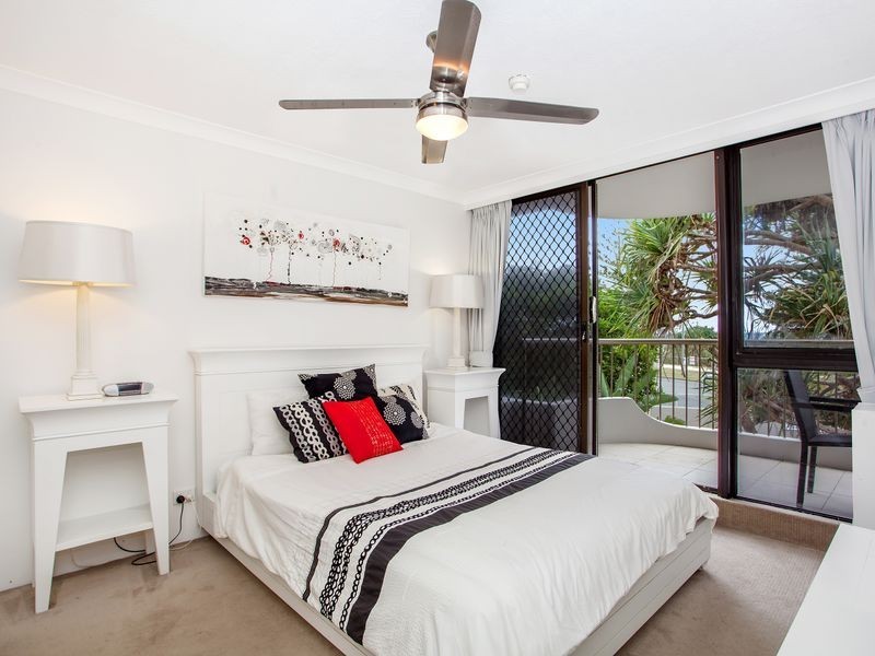 4/134 Pacific Parade, Bilinga QLD 4225