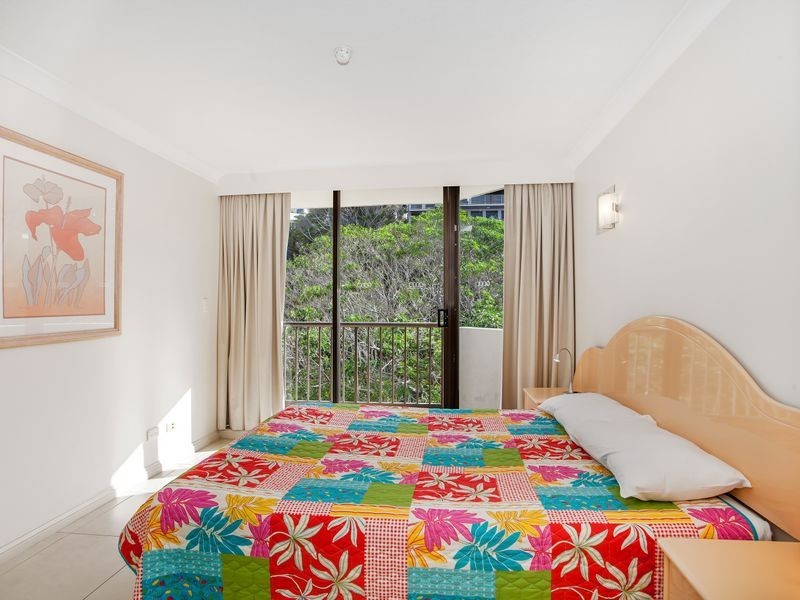 11D/828 Pacific Parade, Currumbin QLD 4223