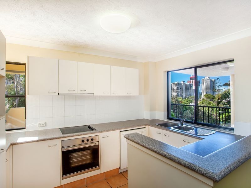 2/6 Rutledge Street, Coolangatta QLD 4225