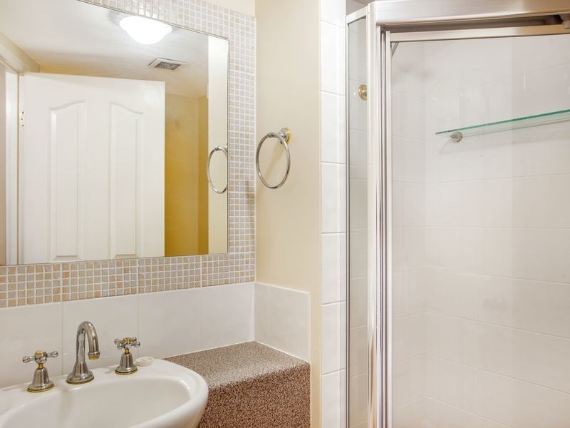 2/6 Rutledge Street, Coolangatta QLD 4225