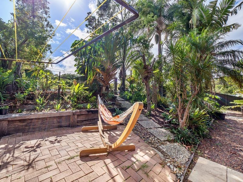 8 Regent Street, Currumbin QLD 4223