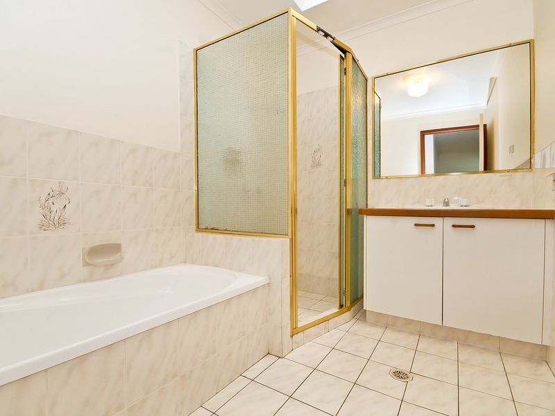 2/6 Weeumba Street, Currumbin QLD 4223