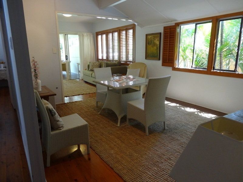 2/718 Pacific Parade, Currumbin QLD 4223