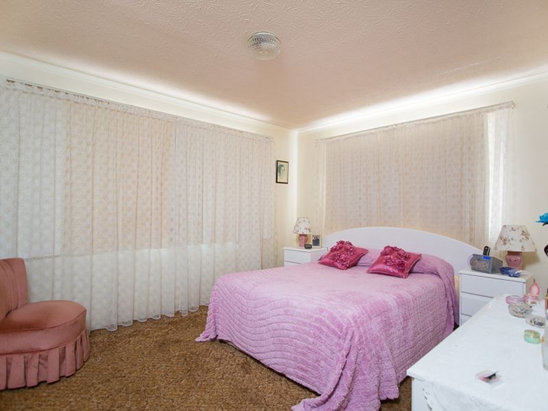 1/5 Christine Avenue, Miami QLD 4220