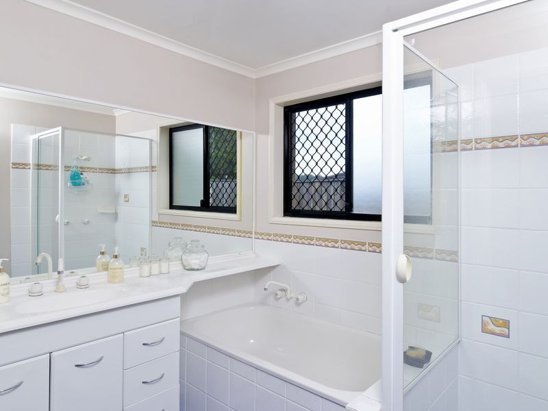 5 Casey Close, Currumbin Waters QLD 4223