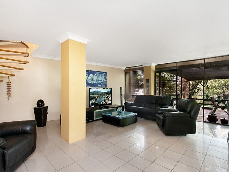 36 Woodgee Street, Currumbin QLD 4223