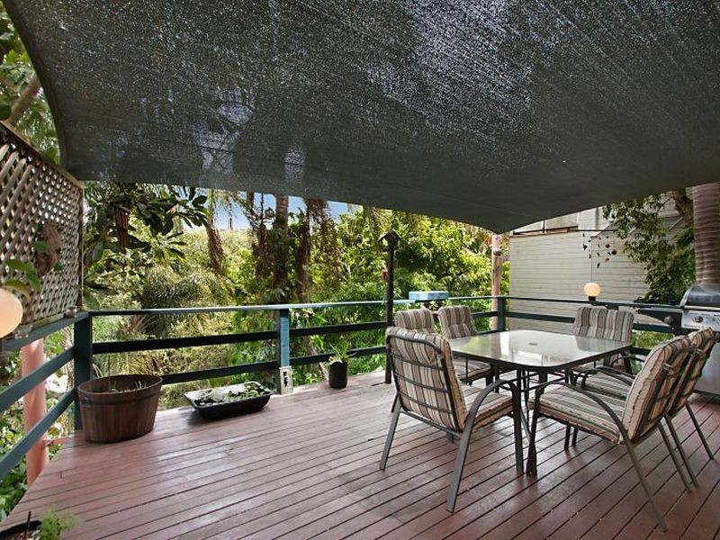 36 Woodgee Street, Currumbin QLD 4223