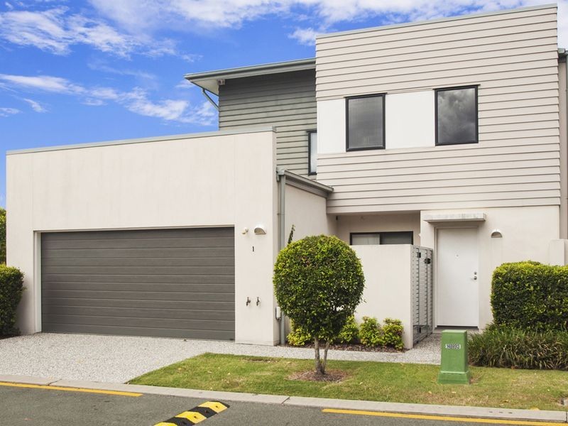 1/2 Inland Drive, Tugun QLD 4224