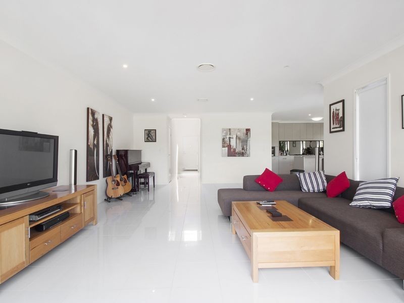 1/2 Inland Drive, Tugun QLD 4224