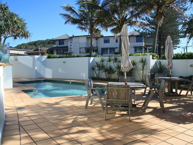 203/2 Tomewin Street, Currumbin QLD 4223