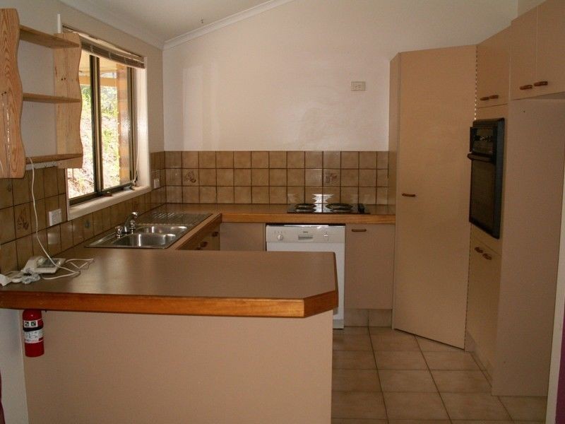 32 LUCANIA STREET, Currumbin Waters QLD 4223