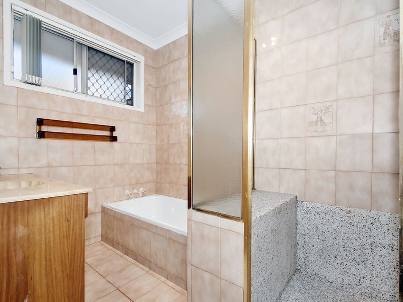 2 Cabarita Court, Tugun QLD 4224
