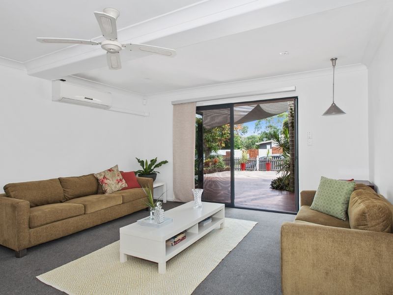 102 Illawarra Crescent, Tugun QLD 4224