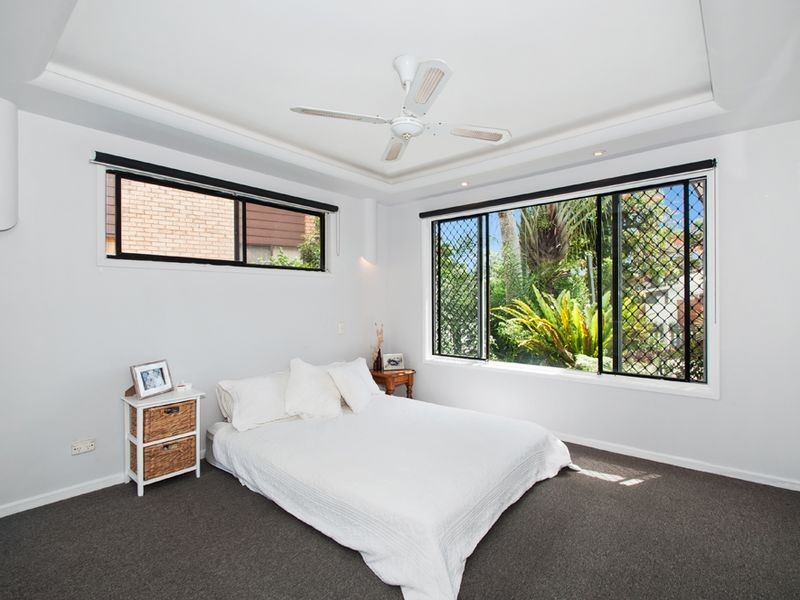 102 Illawarra Crescent, Tugun QLD 4224