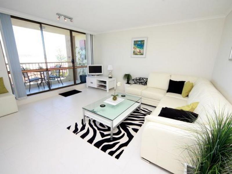 24/22 Marine Parade, Coolangatta QLD 4225