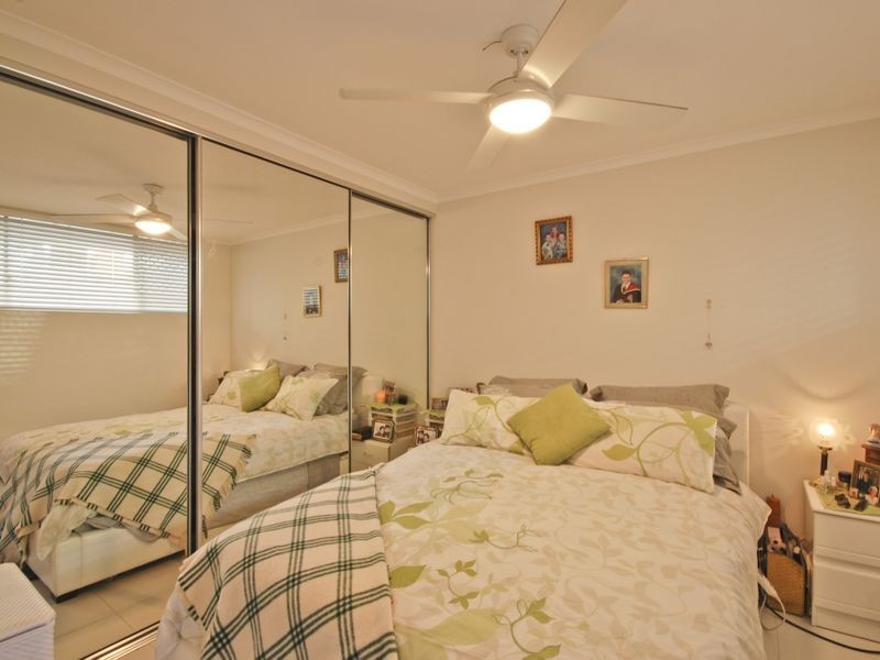 24/22 Marine Parade, Coolangatta QLD 4225
