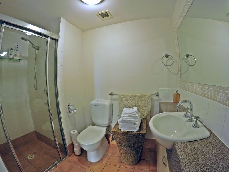 2/6 Rutledge Street, Coolangatta QLD 4225