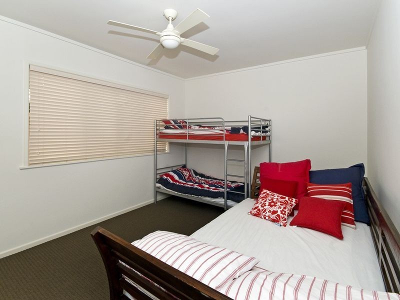 1/712 Pacific Parade, Currumbin QLD 4223