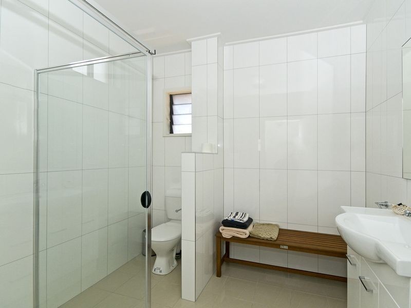 1/712 Pacific Parade, Currumbin QLD 4223