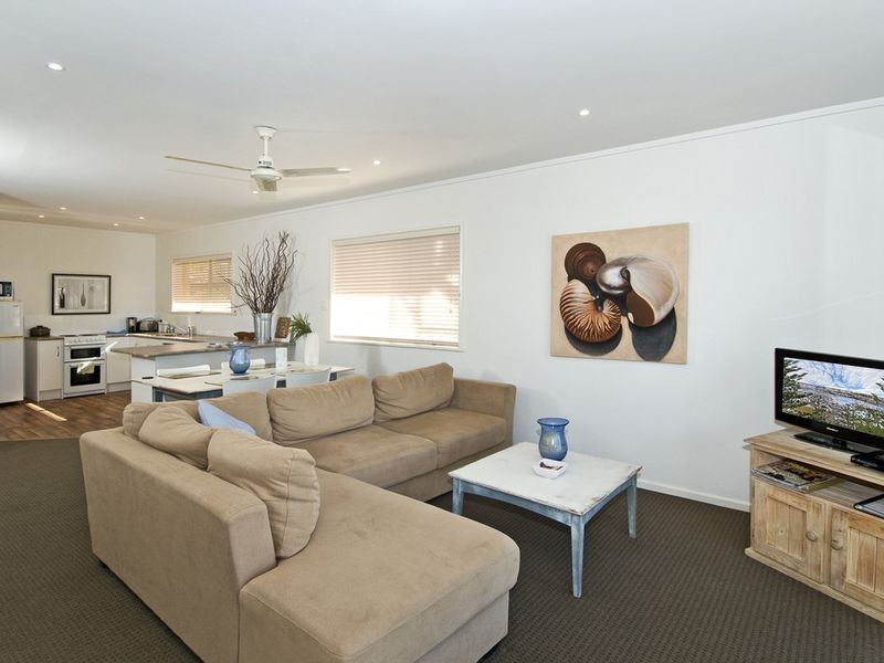 1/712 Pacific Parade, Currumbin QLD 4223