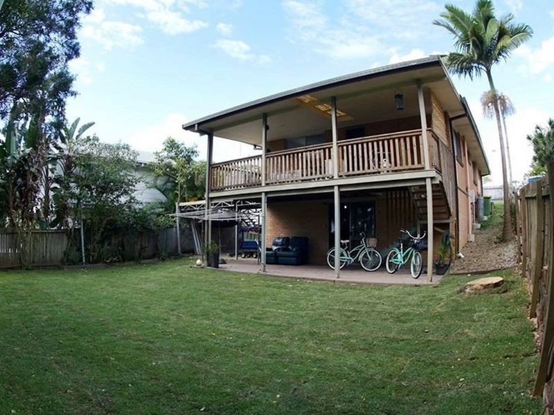 5 Regent Street, Currumbin QLD 4223