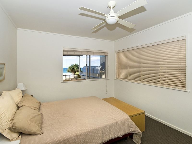 2/712 Pacific Parade, Currumbin QLD 4223