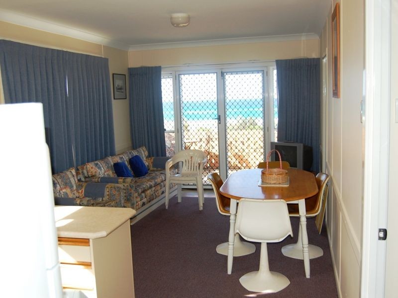 4/228 Pacific Parade, Bilinga QLD 4225