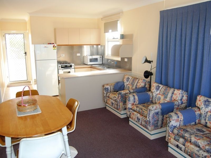 4/228 Pacific Parade, Bilinga QLD 4225