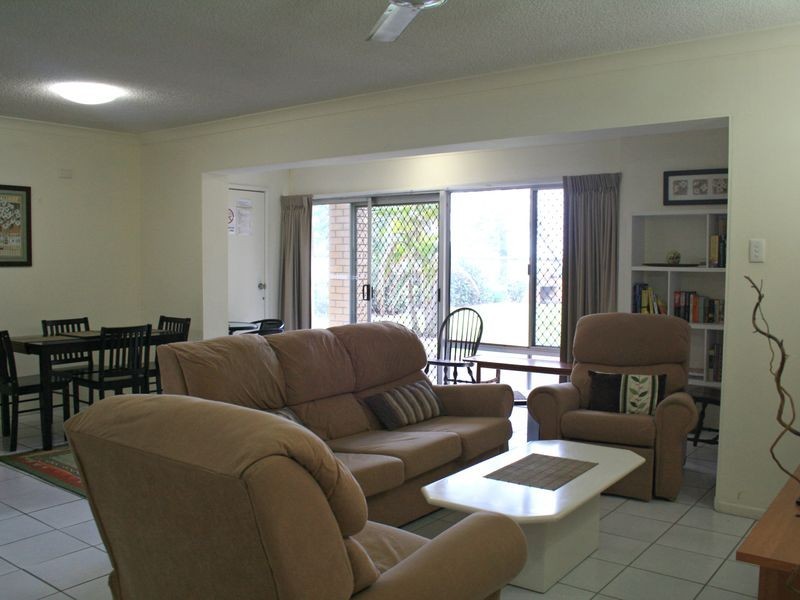 2/2 Dune Street, Tugun QLD 4224