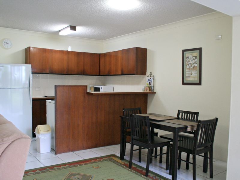 2/2 Dune Street, Tugun QLD 4224