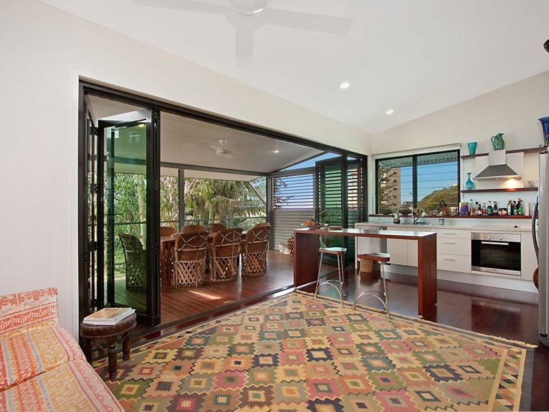 1/808 Pacific Parade, Currumbin QLD 4223