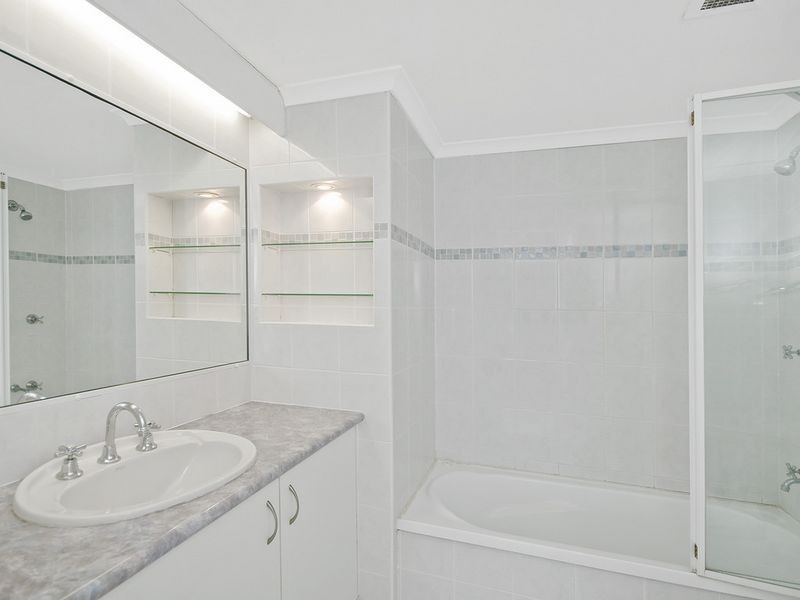 11E/828 PACIFIC PARADE, Currumbin QLD 4223