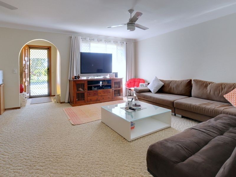 10 Mahogany Drive, Palm Beach QLD 4221