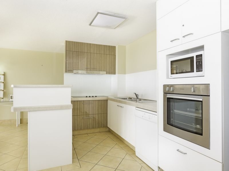 3B/828 Pacific Parade, Currumbin QLD 4223