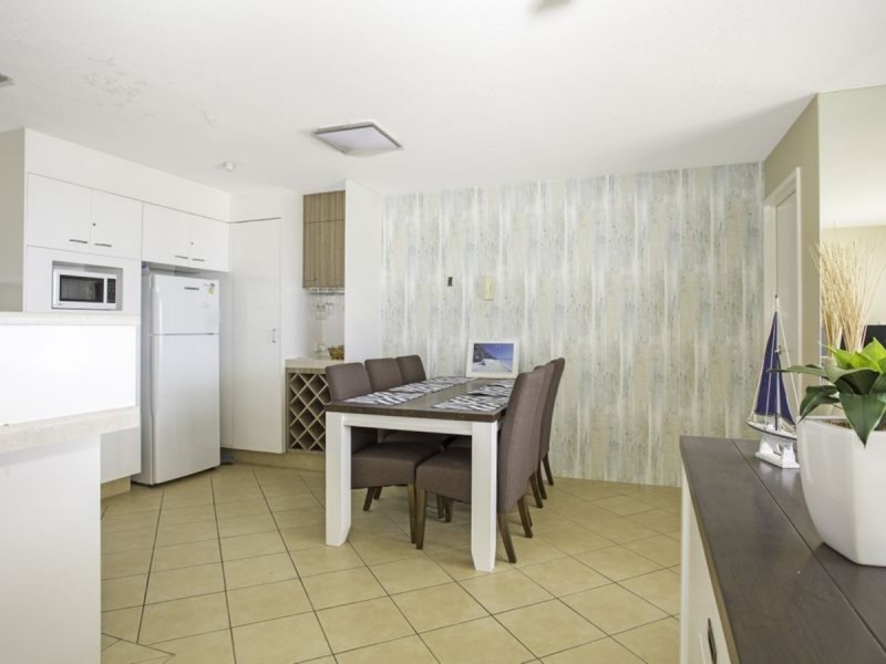 3B/828 Pacific Parade, Currumbin QLD 4223