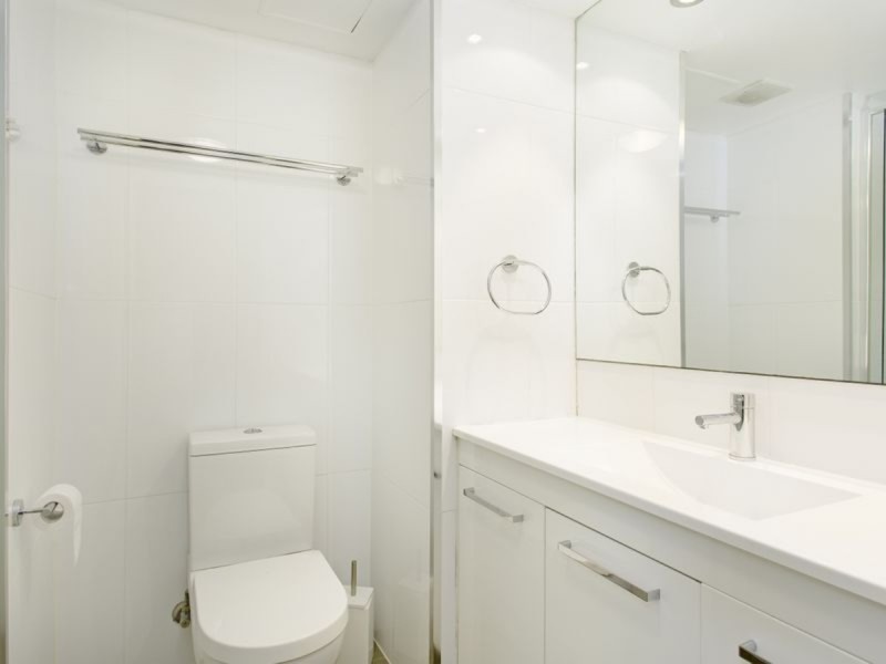 3B/828 Pacific Parade, Currumbin QLD 4223
