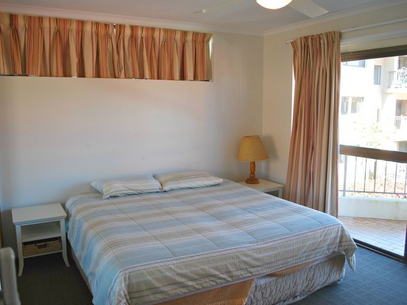 3/238 Pacific Parade,, Bilinga QLD 4225