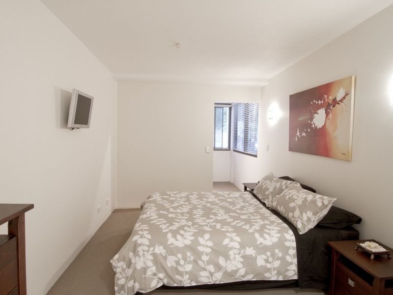 1H/828 PACIFIC PARADE, Currumbin QLD 4223