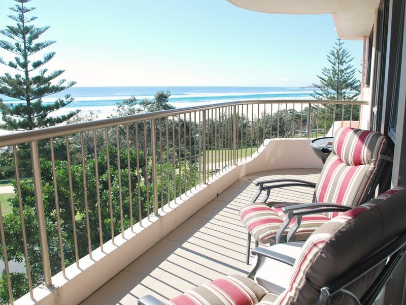 13/136 Pacific Parade, Bilinga QLD 4225