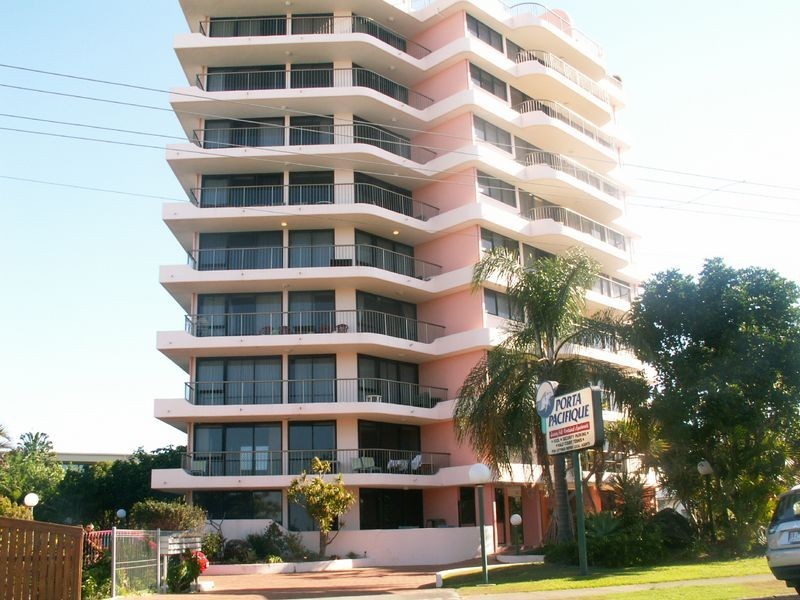 8/134 Pacific Parade, Bilinga QLD 4225