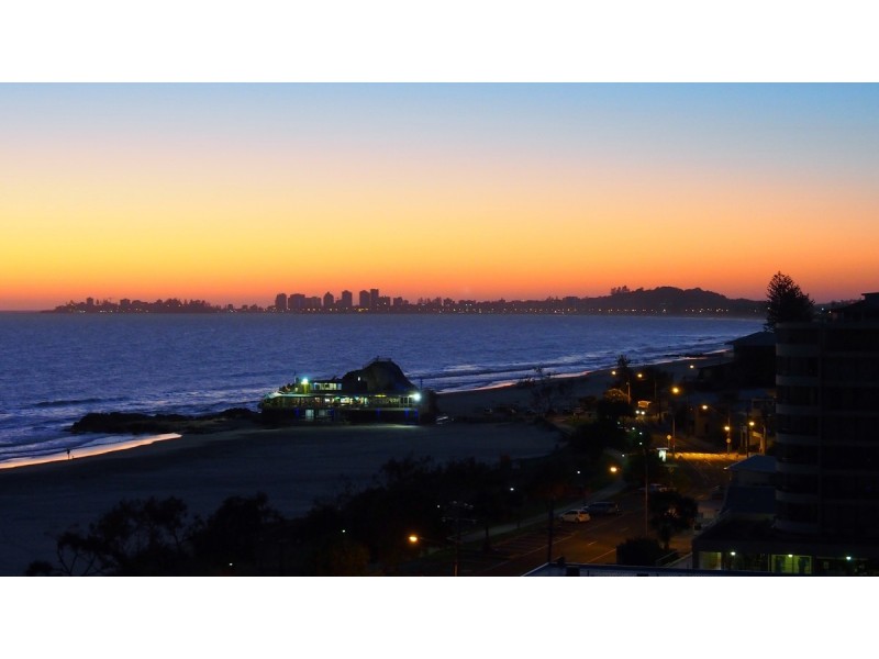 8J/828 Pacific Parade, Currumbin QLD 4223