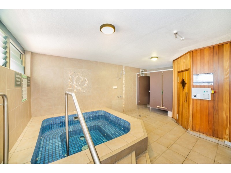 W6/828 Pacific Parade, Currumbin QLD 4223