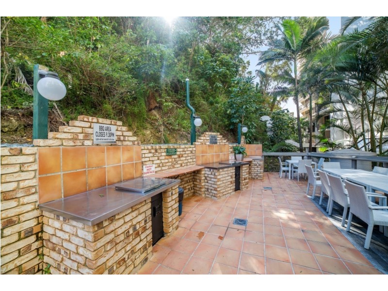 W6/828 Pacific Parade, Currumbin QLD 4223