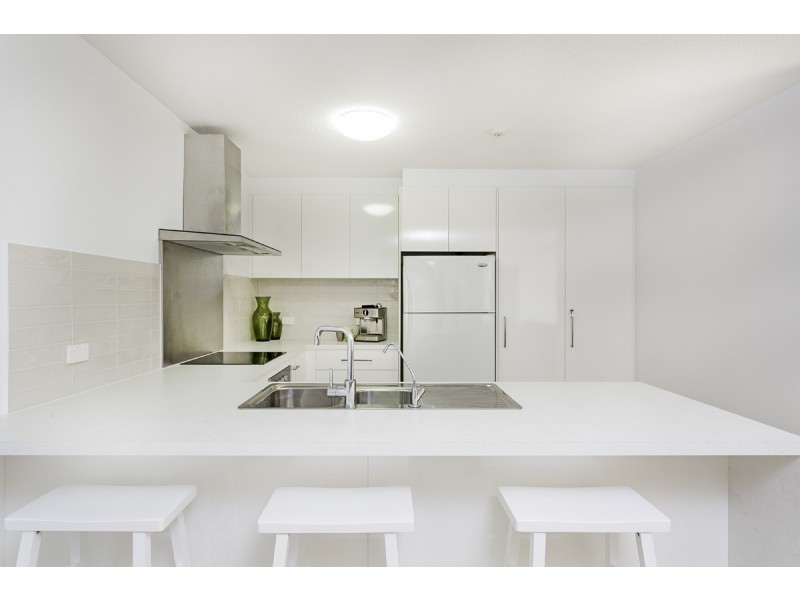 GI/828 Pacific Parade, Currumbin QLD 4223