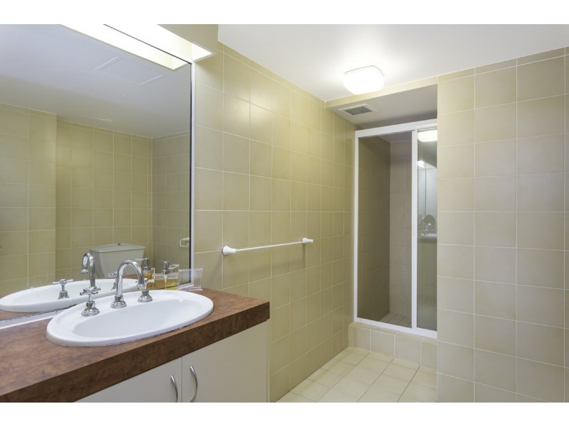 GI/828 Pacific Parade, Currumbin QLD 4223