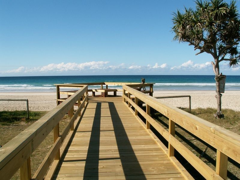 3J/828 Pacific Parade, Currumbin QLD 4223