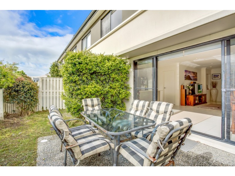 60/2 Inland Drive, Tugun QLD 4224
