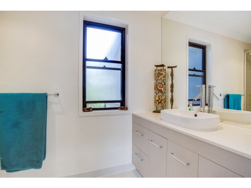 60/2 Inland Drive, Tugun QLD 4224